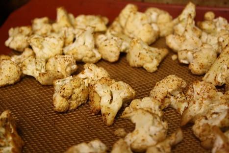 Baked Cauliflower Popcorns